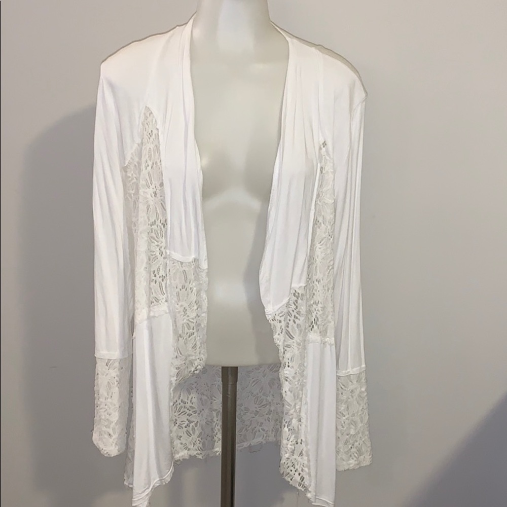 BKE white cardigan